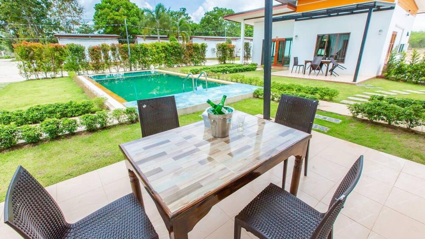 Ozone Resort & Pool Villa