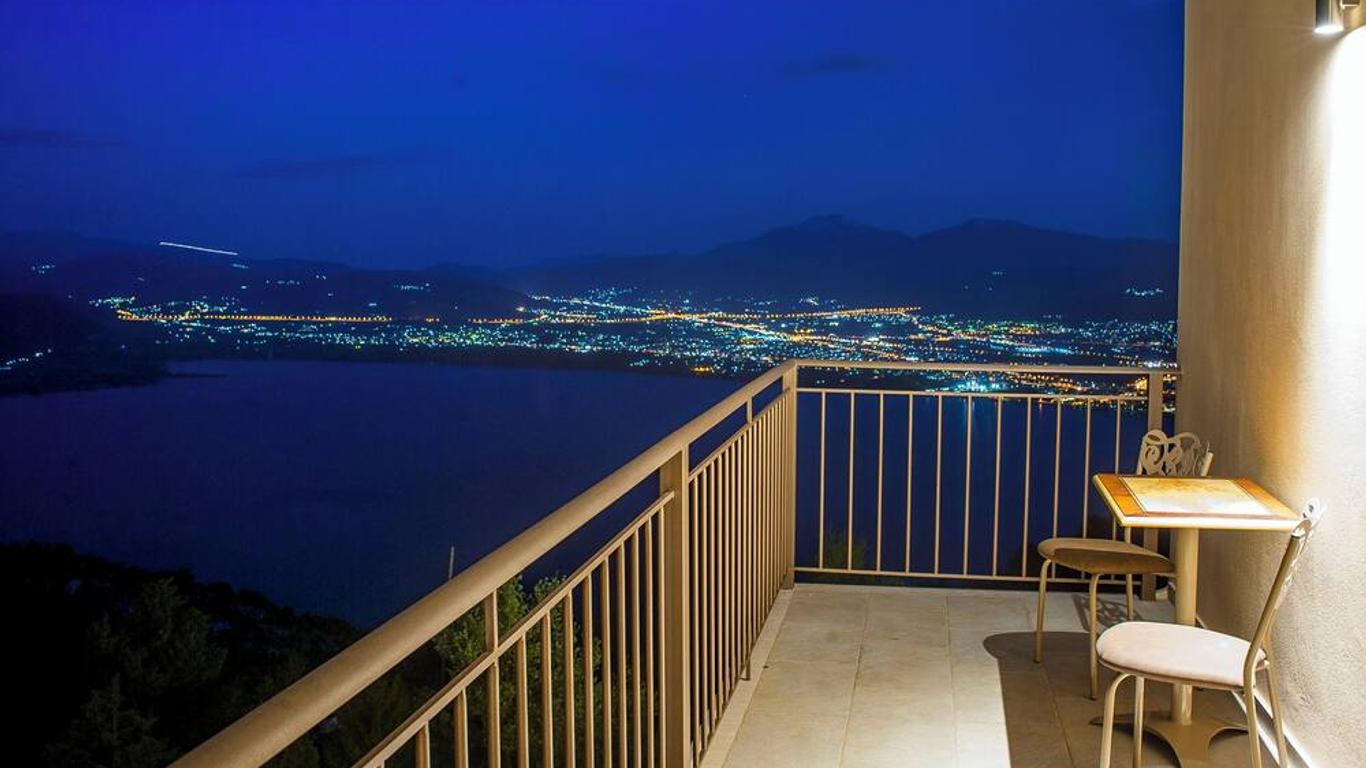 Arktos Hotel