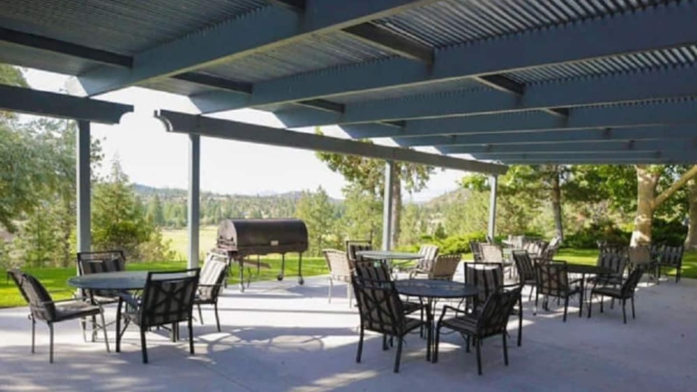 Lake Shastina Golf Resort