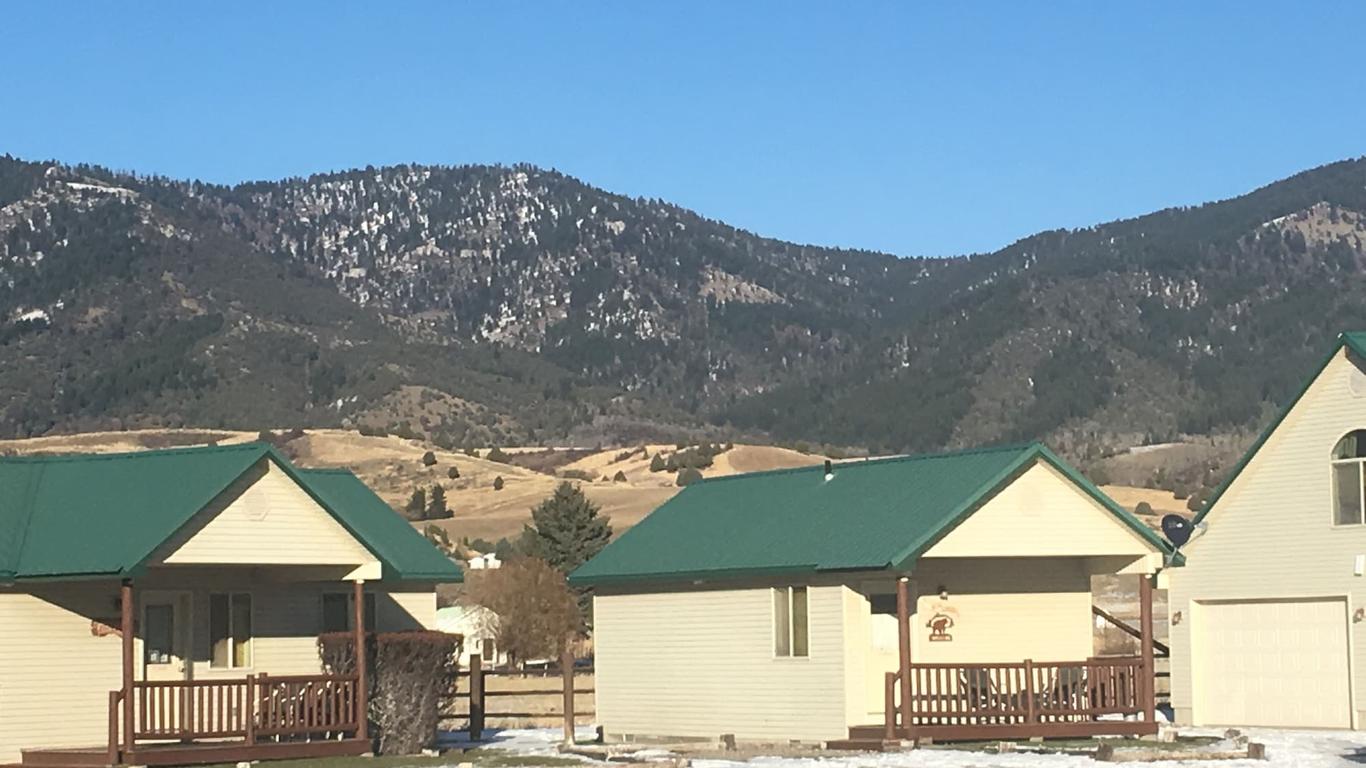 Sleepy J Cabins