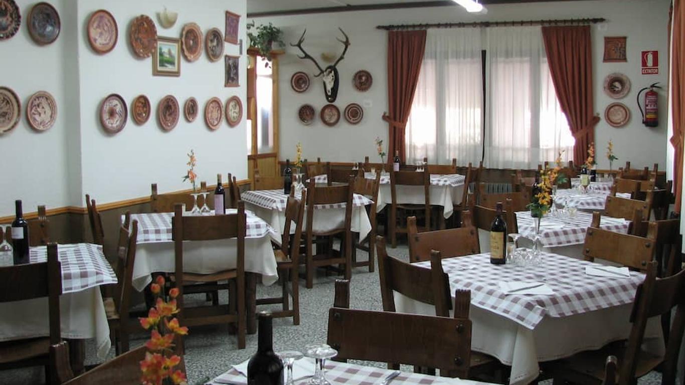 Apartamentos Jucar - Hotel Rural