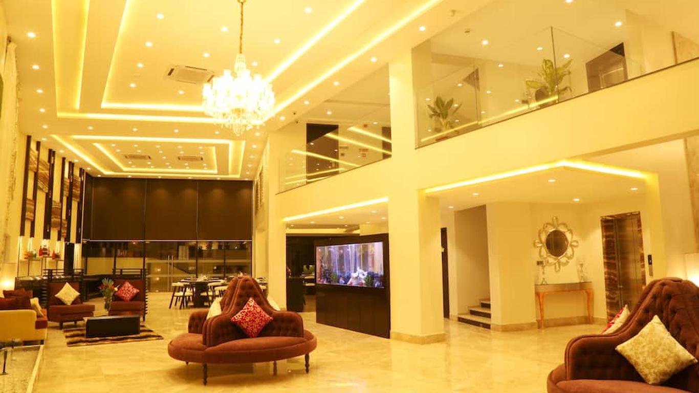 The Flora Grand