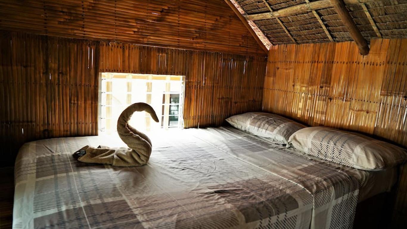 Hideaway Dive Hostel