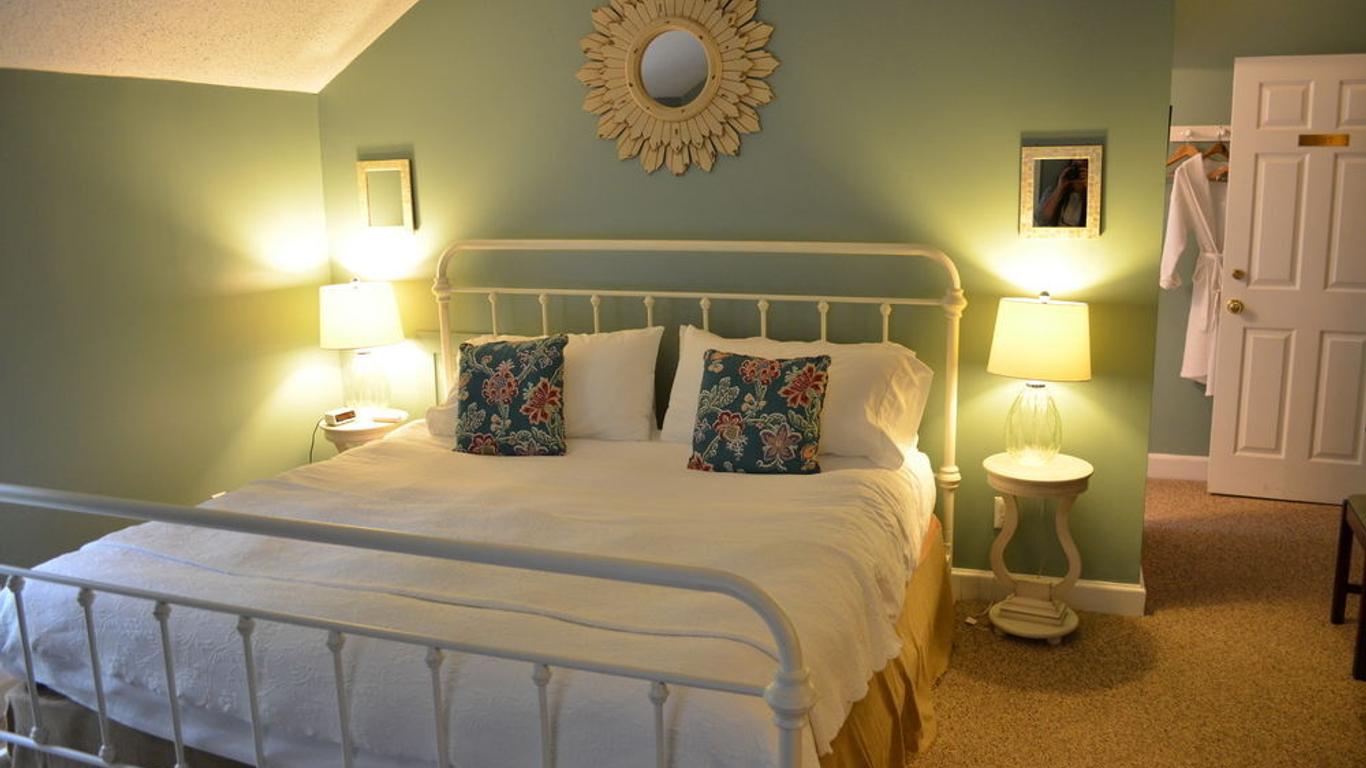 The Inn at Gristmill Square