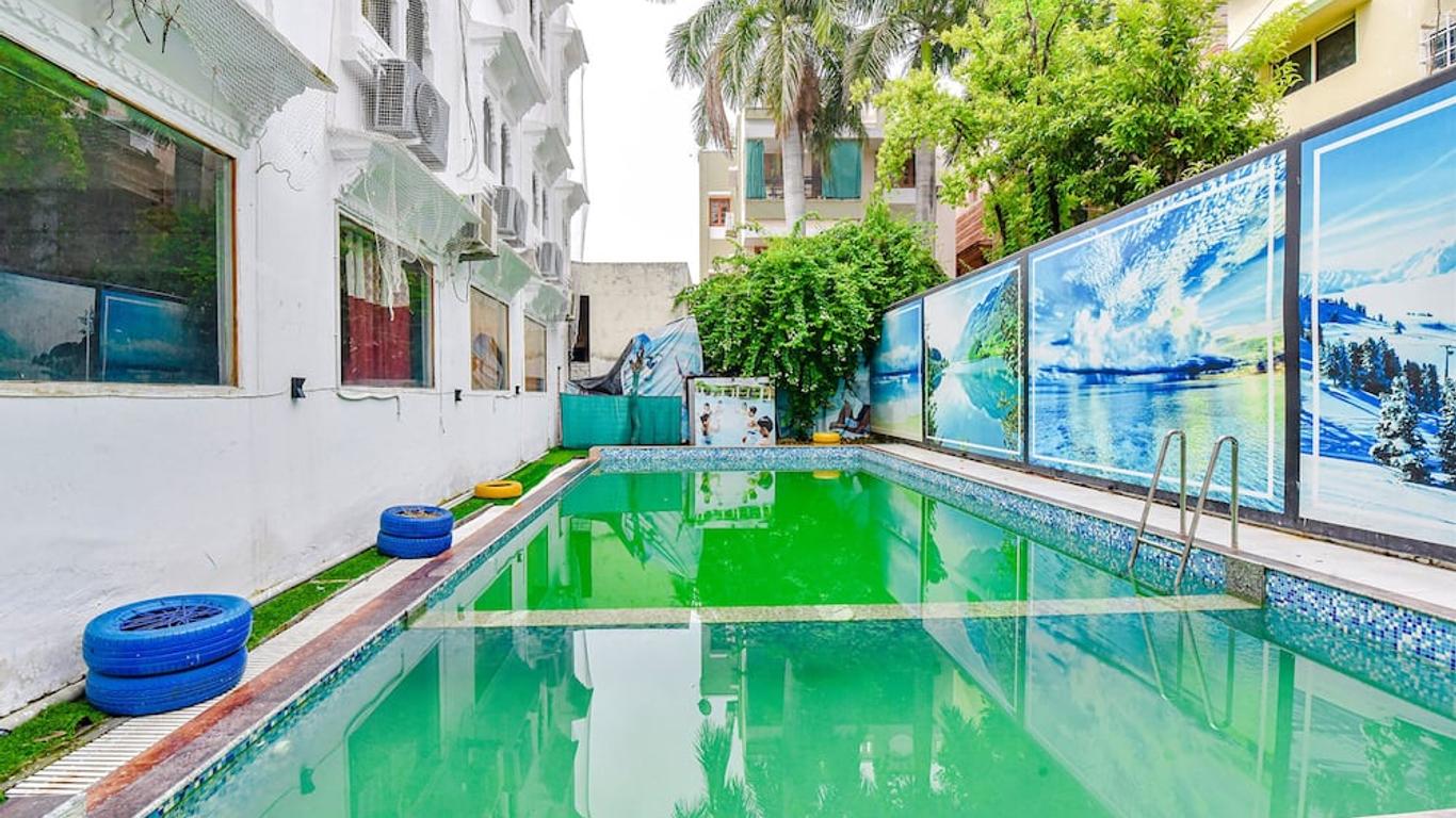 Fabhotel Prime Vallabh Villas
