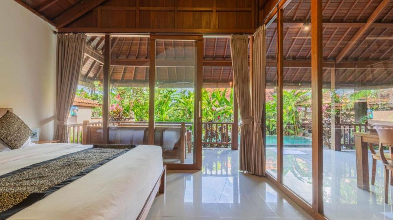 Sari Bamboo Bungalows