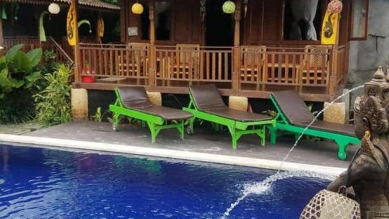 Green Paddy Hostel & Villa