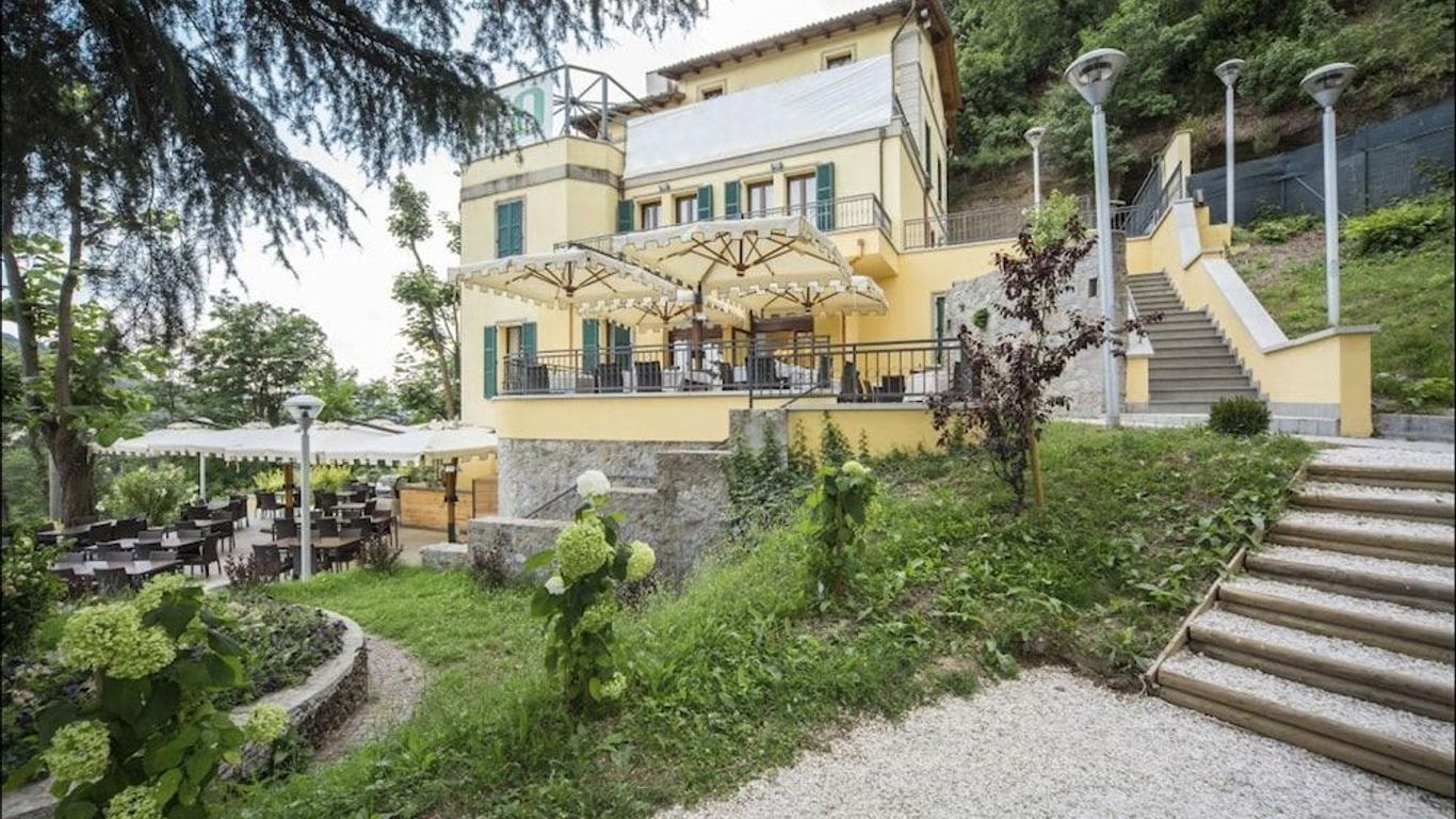 Villa Del Sasso