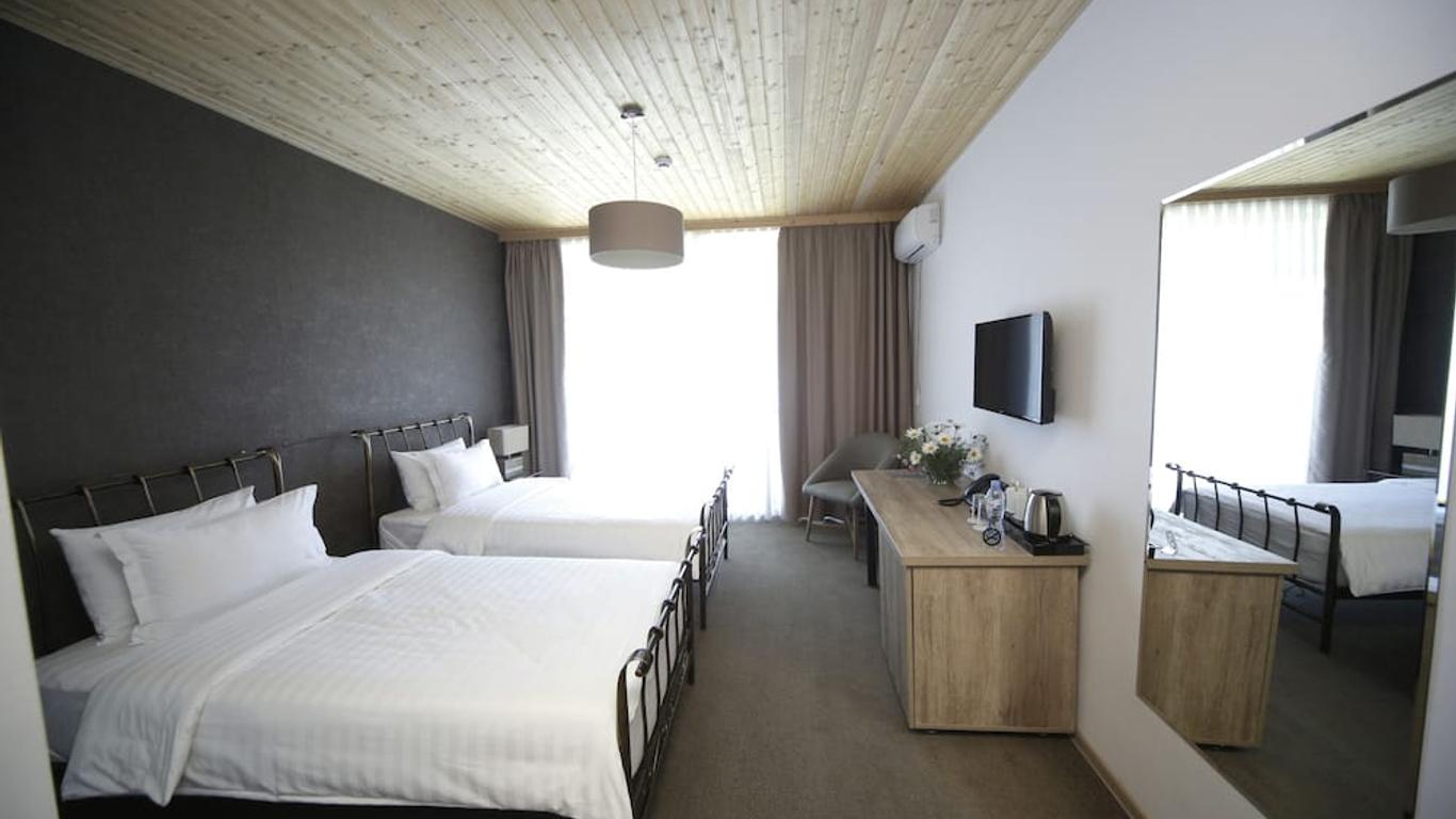 Vardzia Resort