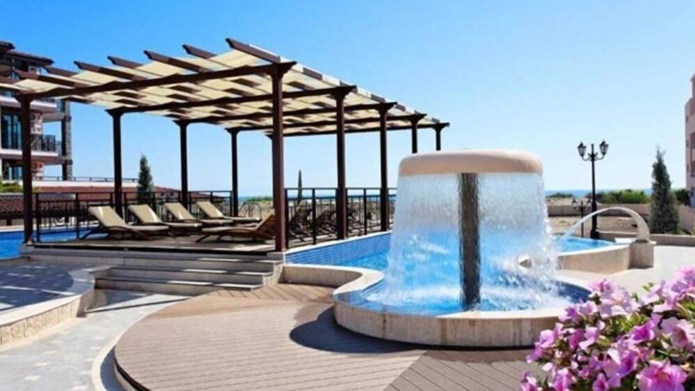Boutique Rose Gardens Beach & Spa Hotel