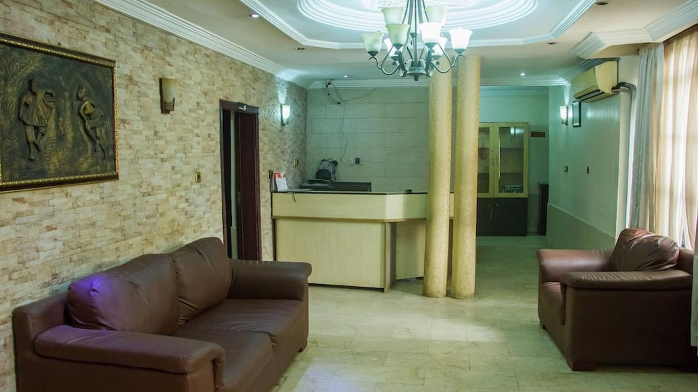 Tivoli Residence & Bar