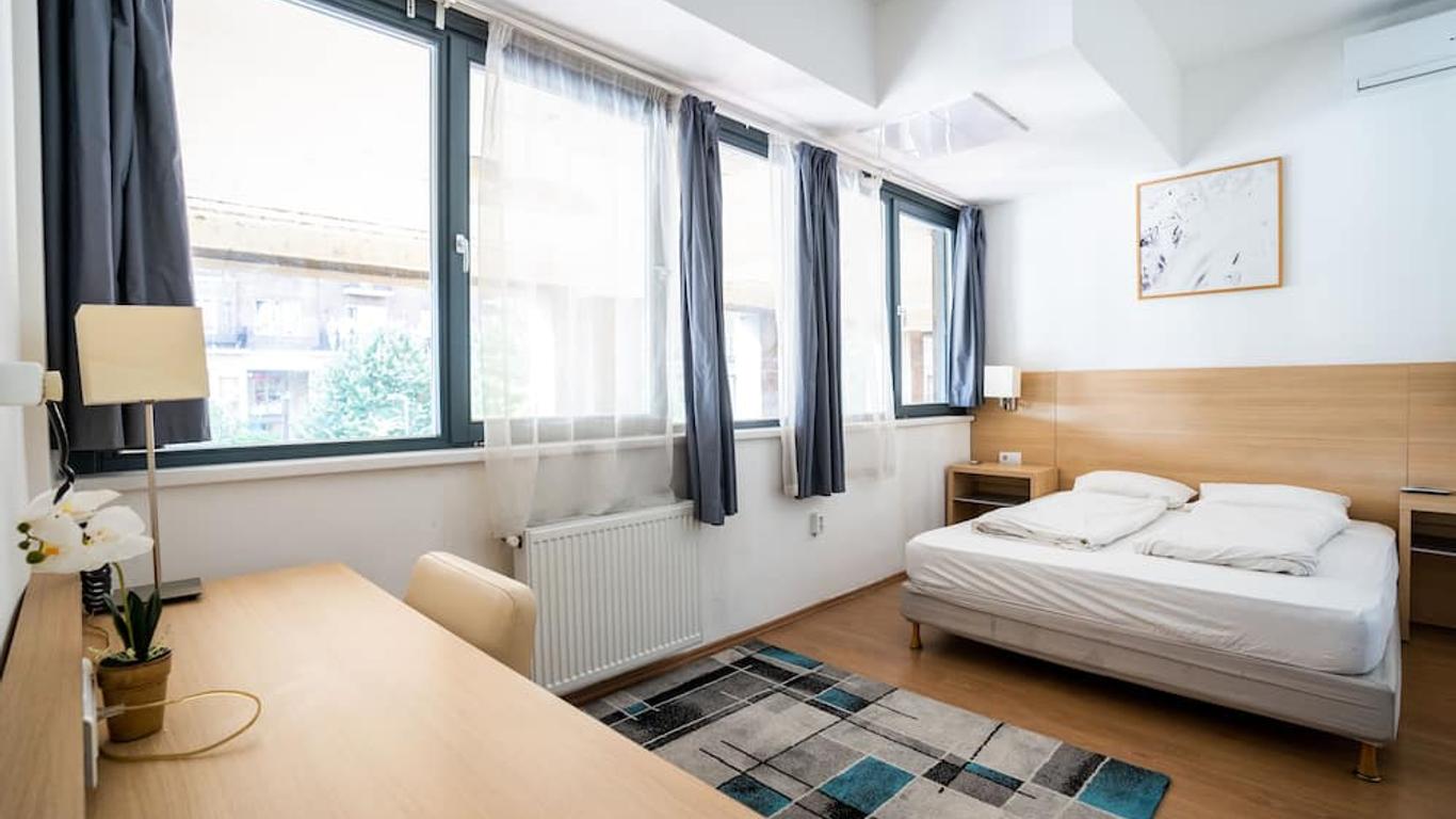 Wow City Hostel