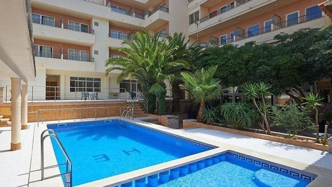 Estrella Hotel