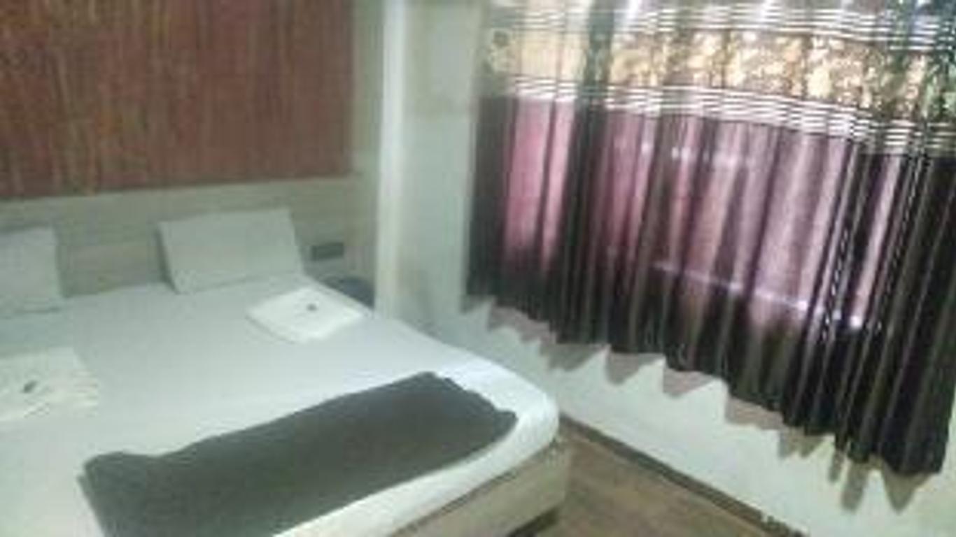 Hotel Aqua Regency