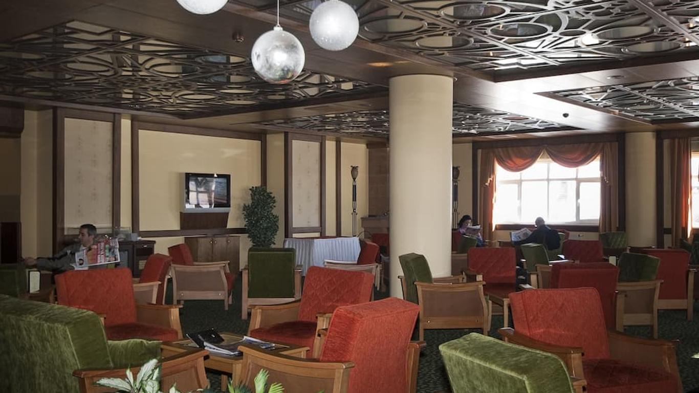 Grand Eras Hotel
