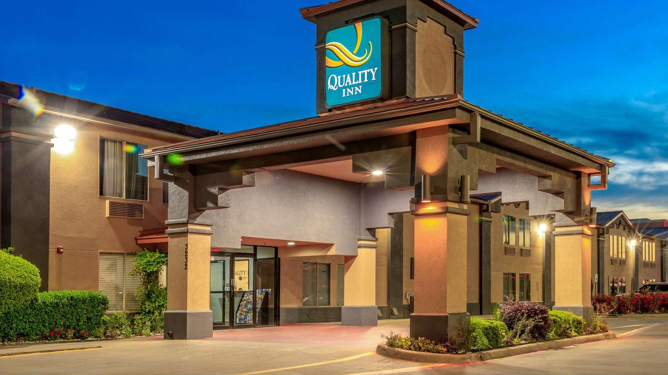 Quality Inn Forest Hill - Fort Worth South