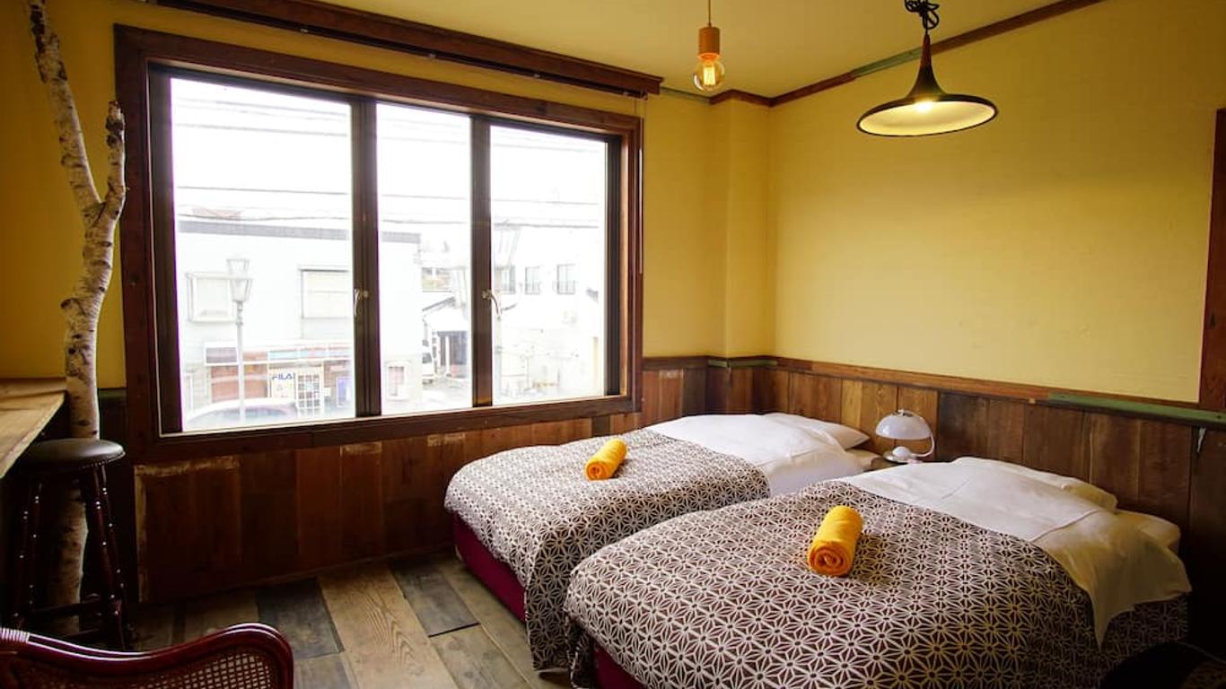 Hakuba Station Guest House Hostel eN