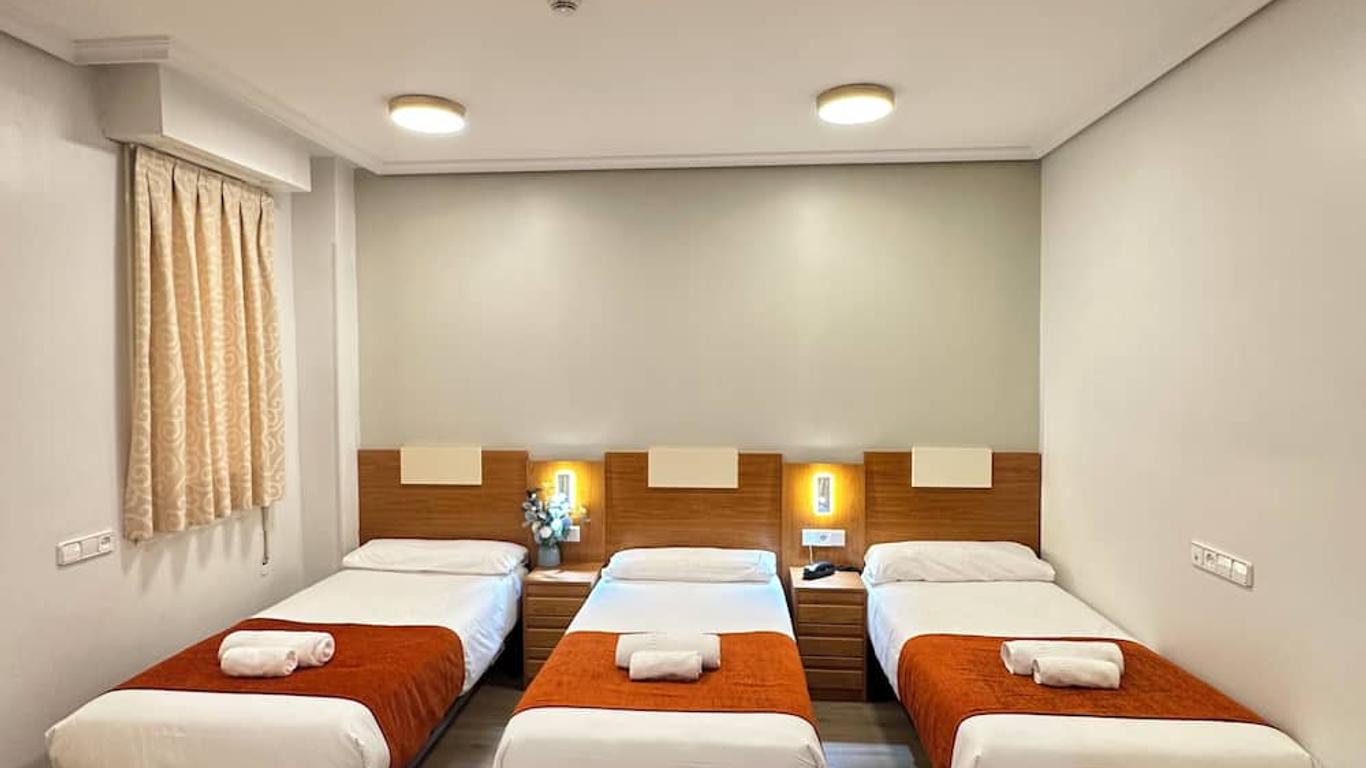 Hostal Sol Square Madrid