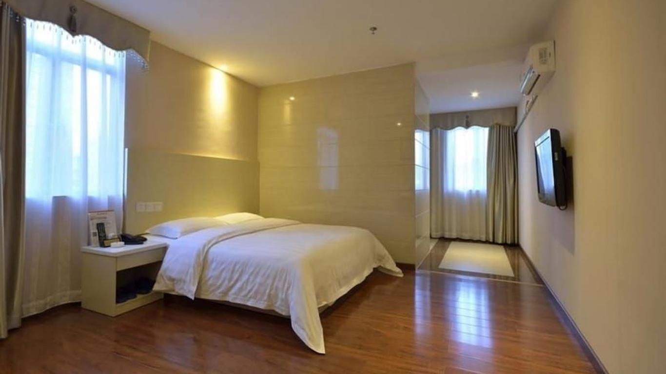 Fucheng Business Hotel