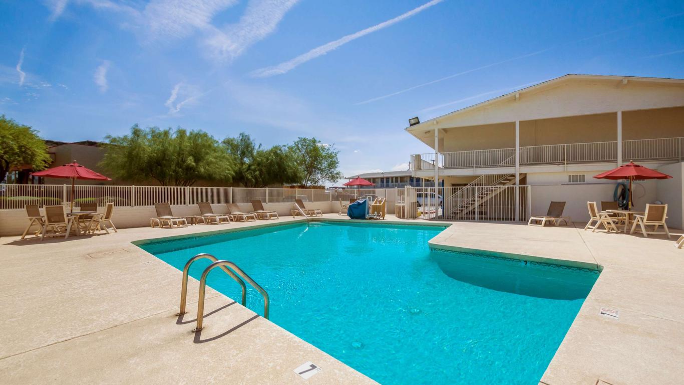Motel 6 Phoenix Sun City Youngtown