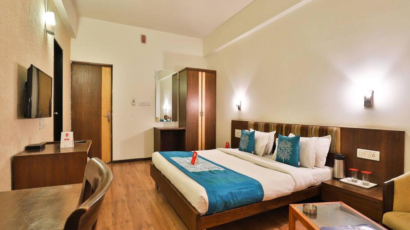 OYO 12945 Hotel President