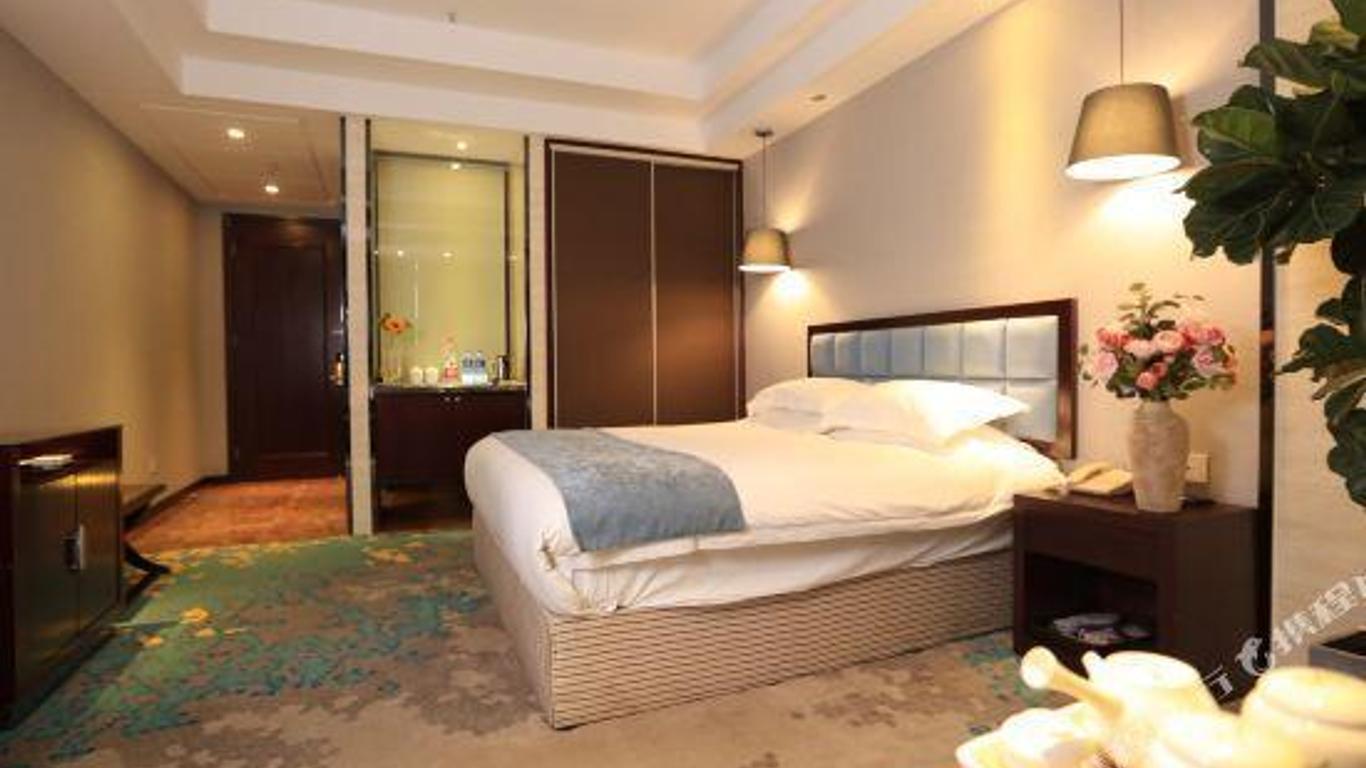 Enjoy Hotel