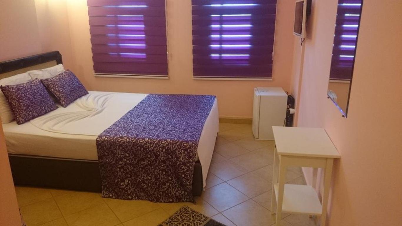 Marina Hostel
