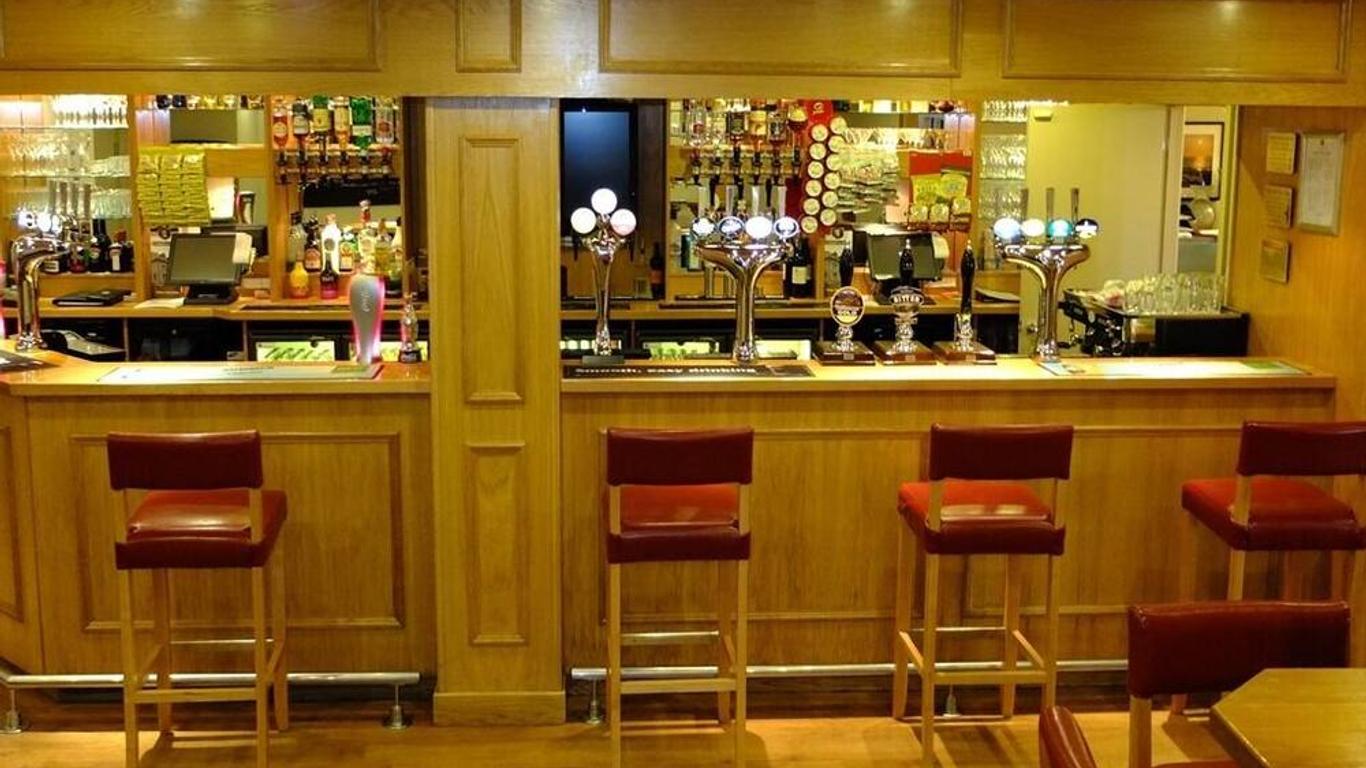 The Golden Lion Hotel