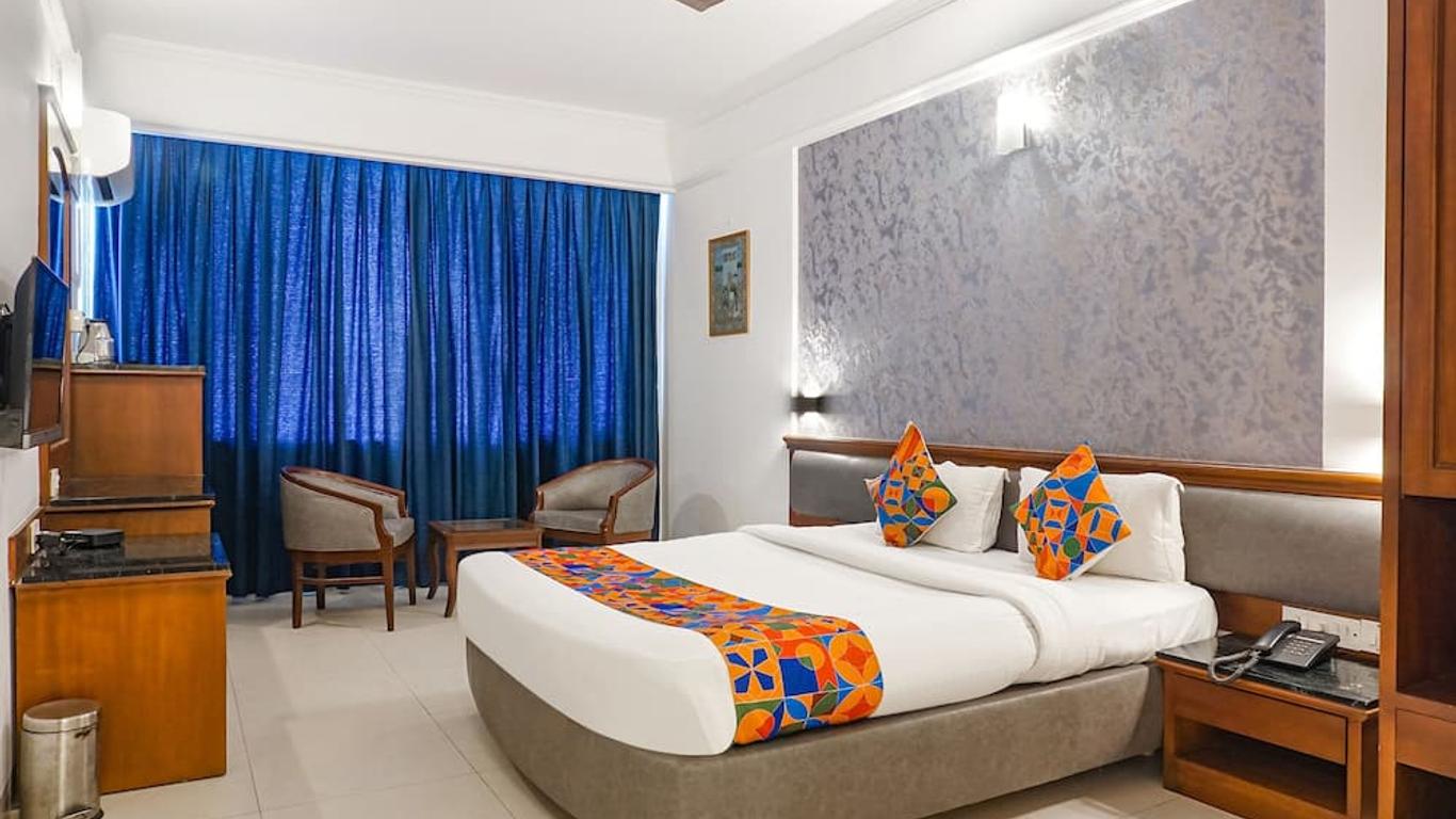 Fabhotel Prime Golden Emerald - Nr St Mary's Church Cni