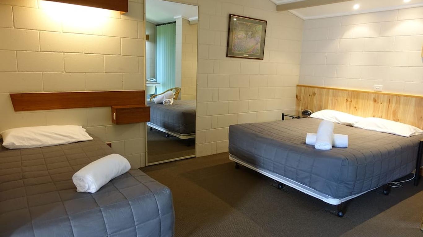 Coal Creek Motel