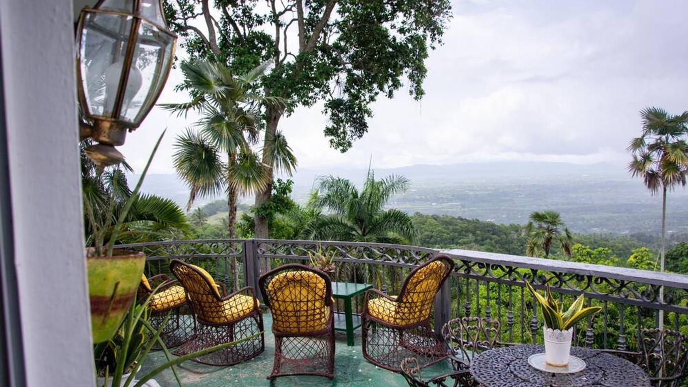 Hotel Santo Cerro Natural Park