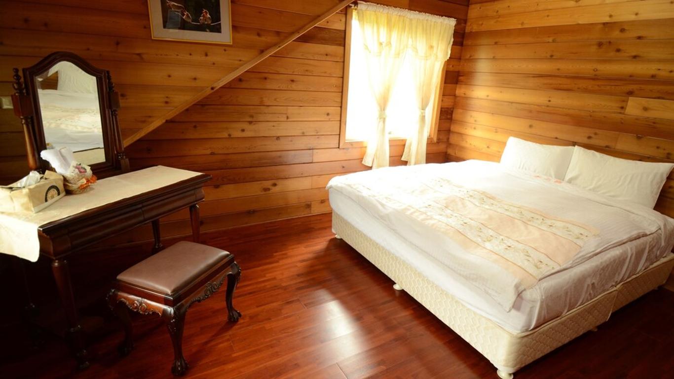 Hsinchu Emei Canadian Woodhouse Homestay