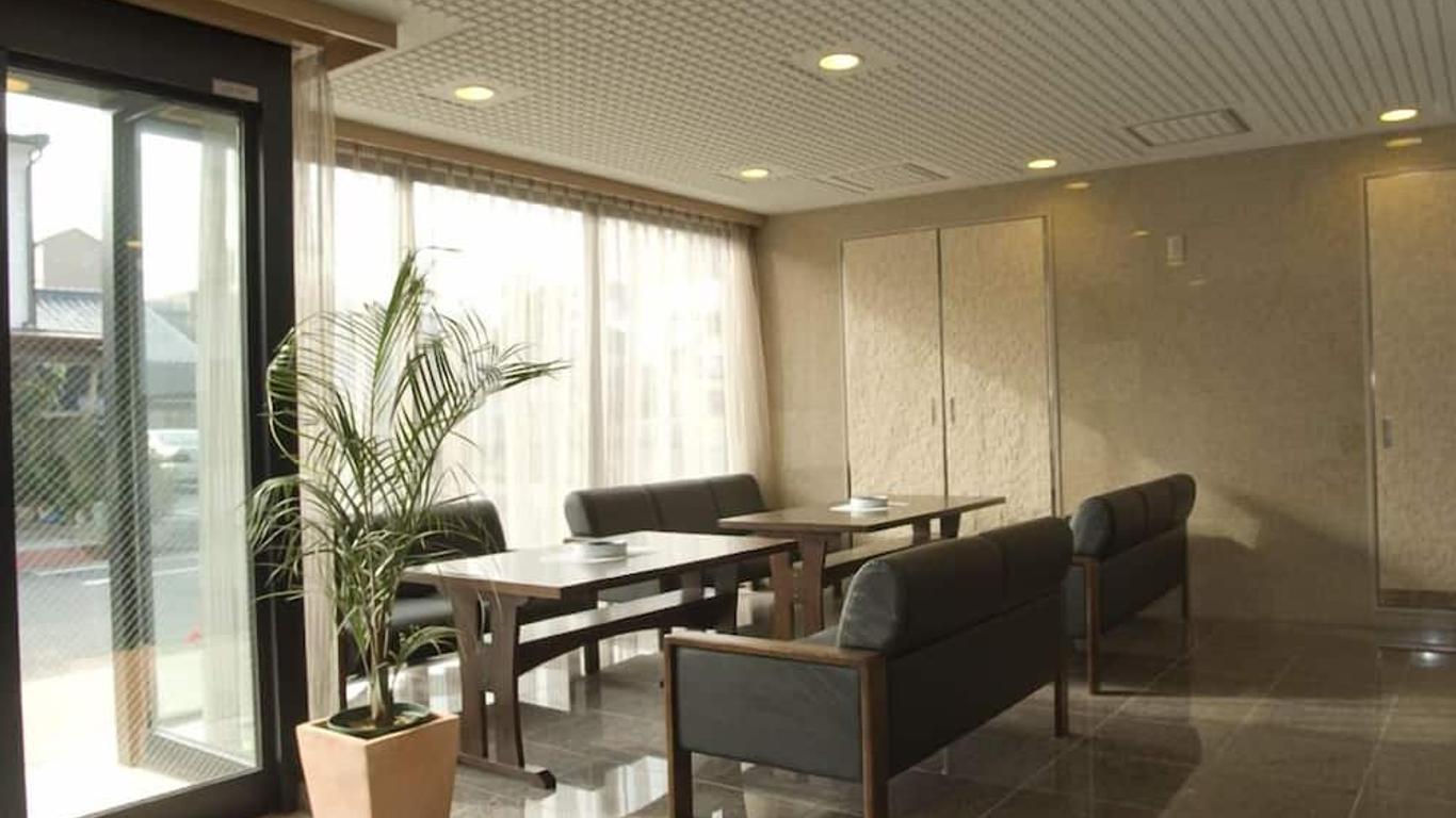 Aoi Hotel