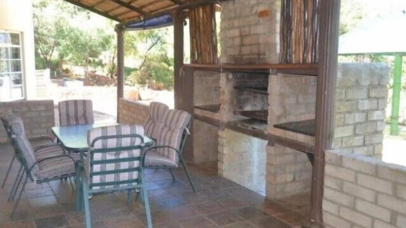 N4 Guest Lodge