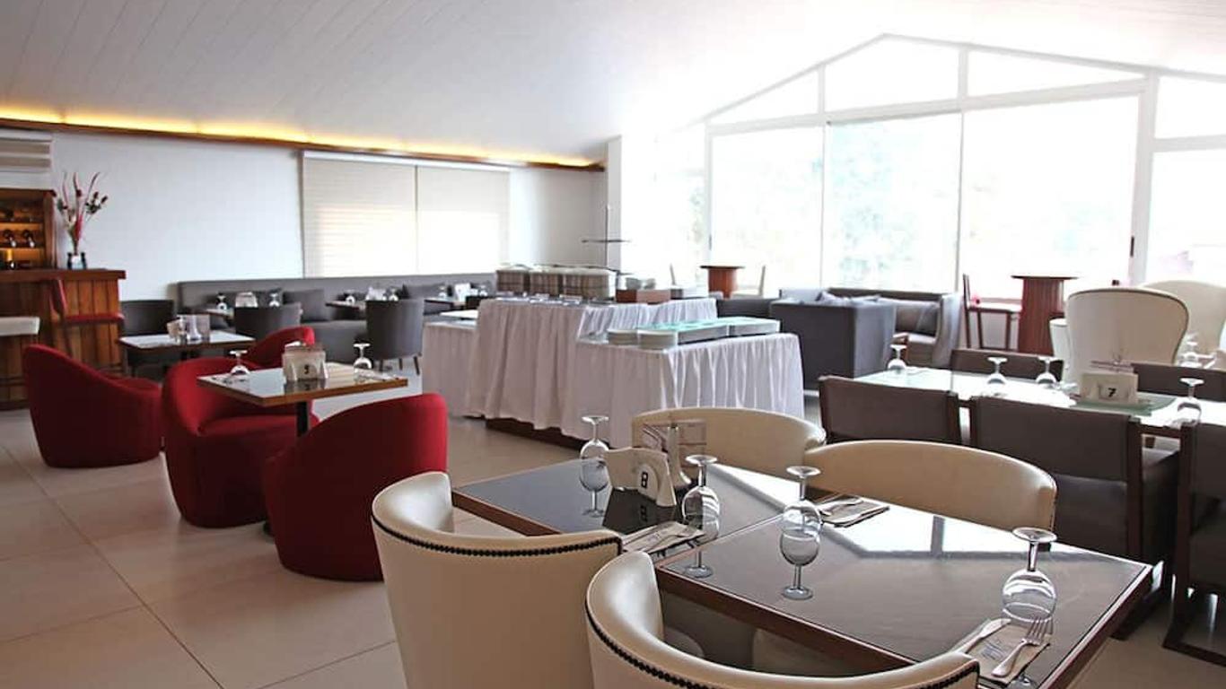 The Hub Hotel