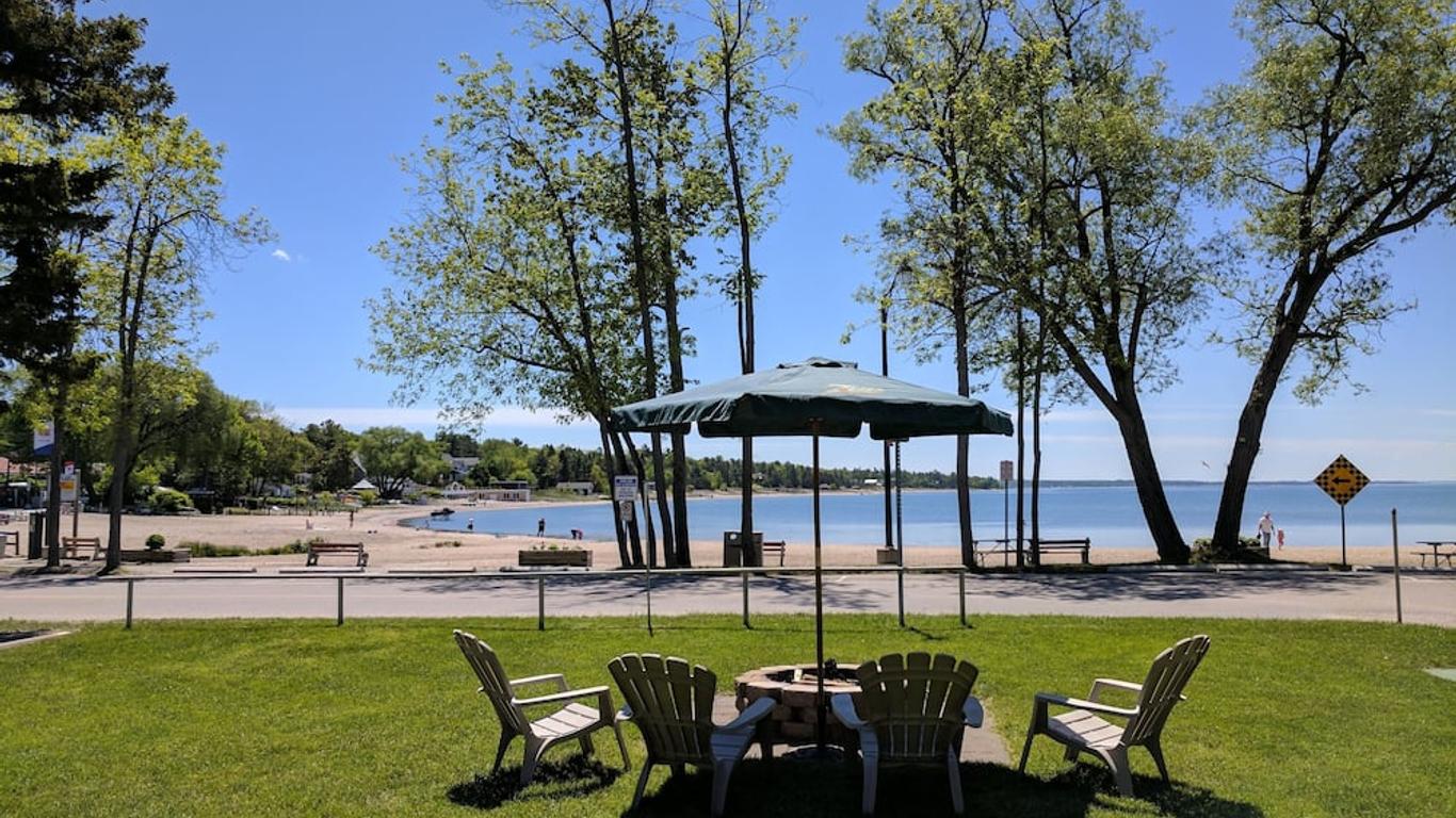 Balm Beach Resort And Motel