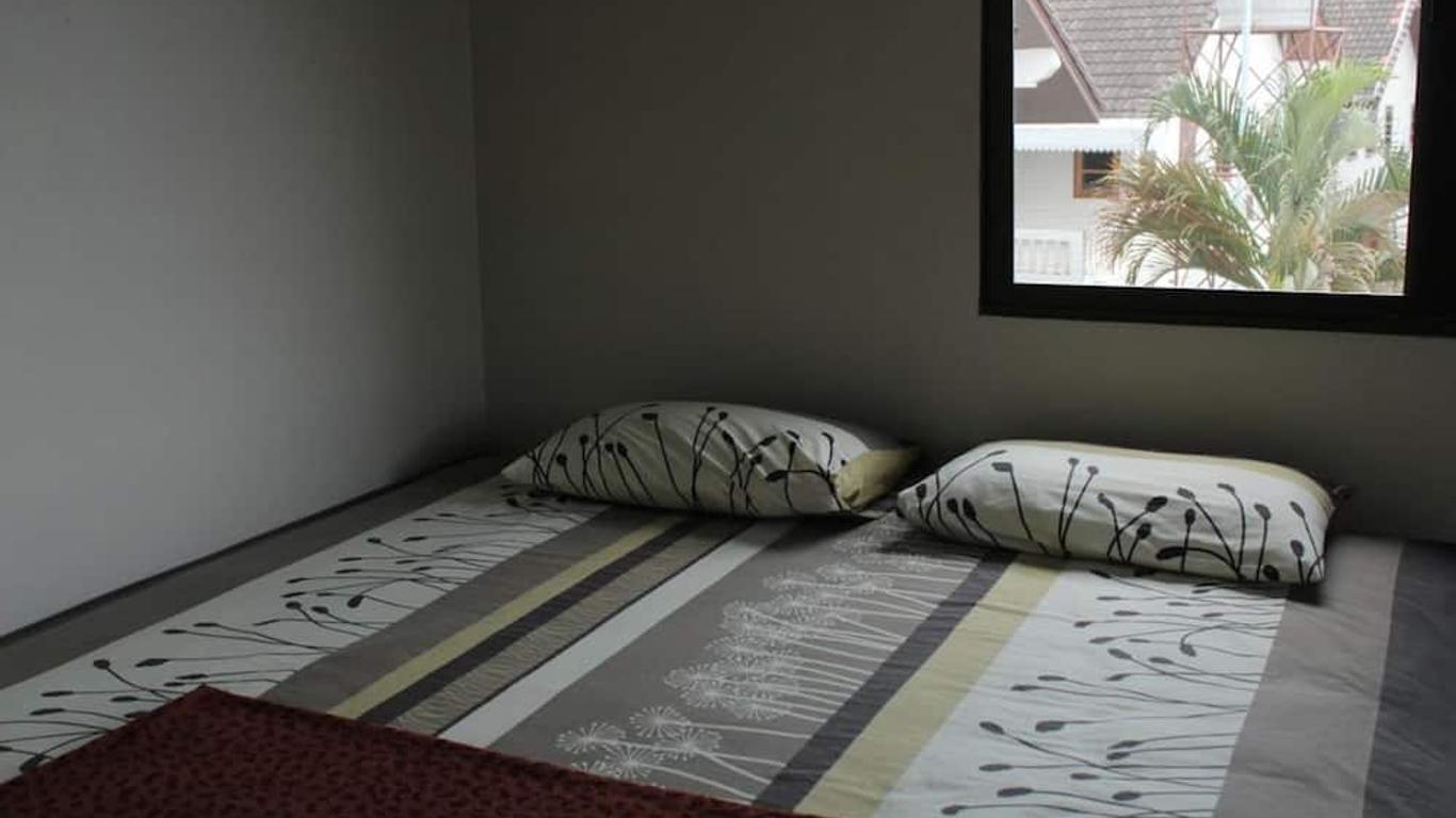 Saeng Chan Apartment