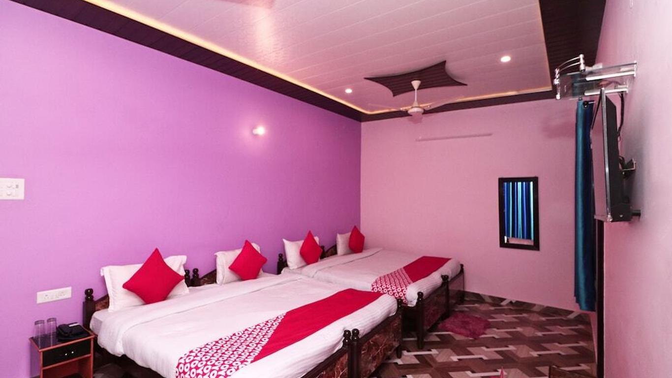 OYO 13686 Rudraksh Hotel