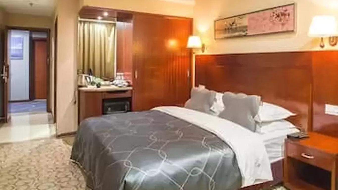 Chonpines Hotels·Anshun Taixiang Baili