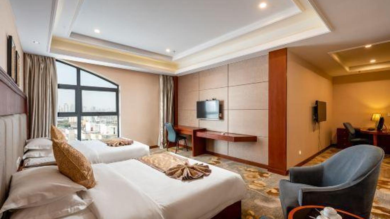 Jinhu Hotel