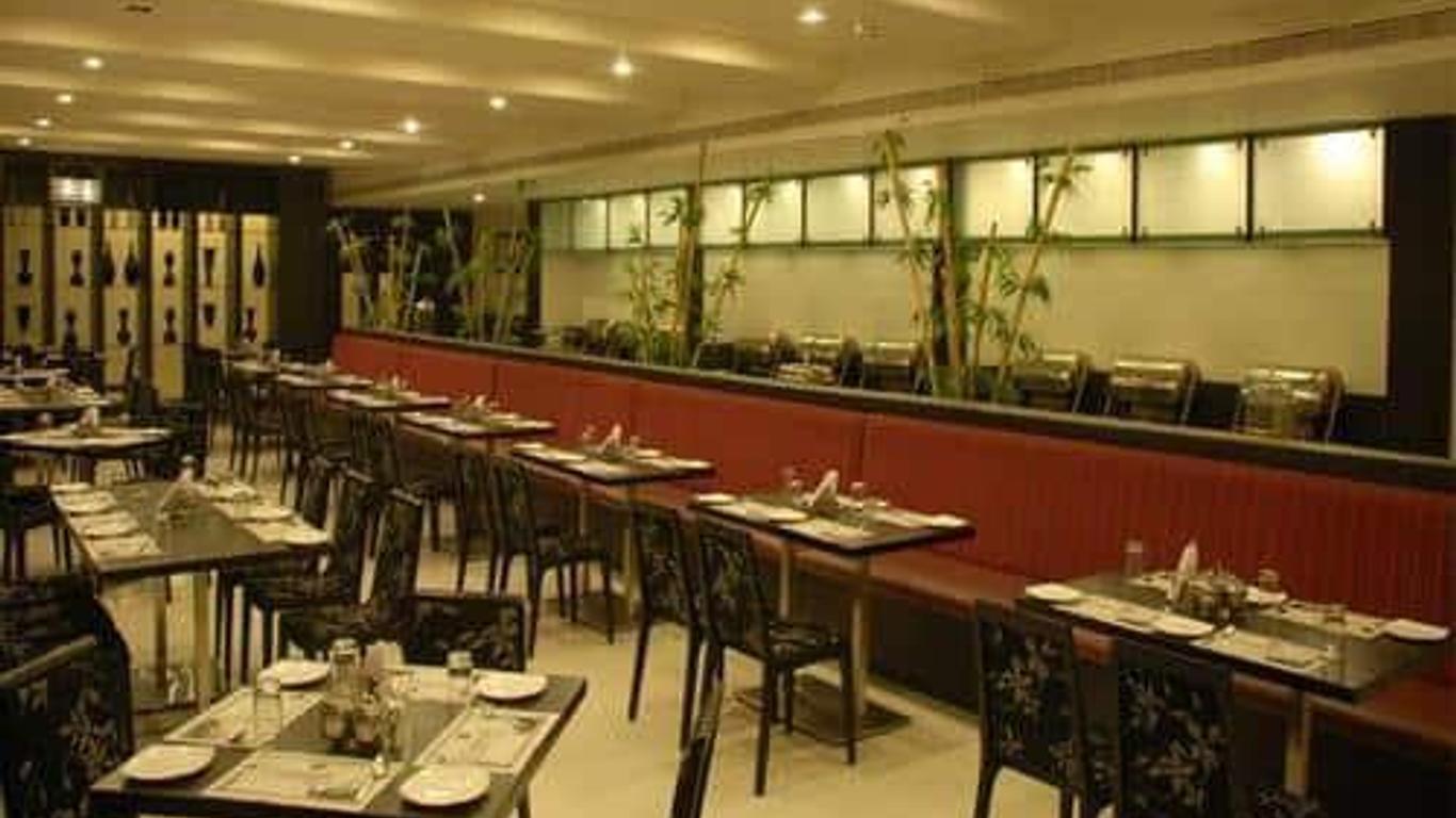 Hotel Nikhil Sai International
