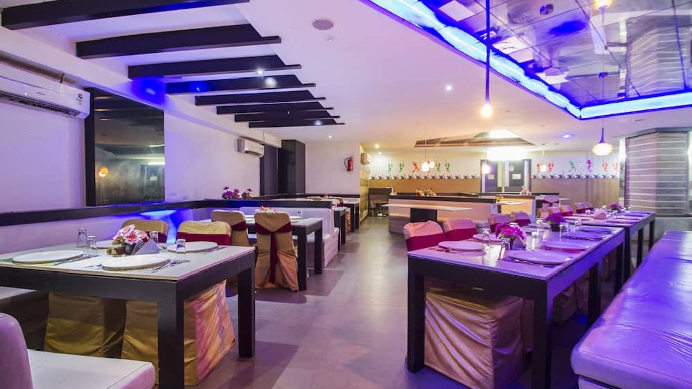 OYO 3968 Chandras Residency