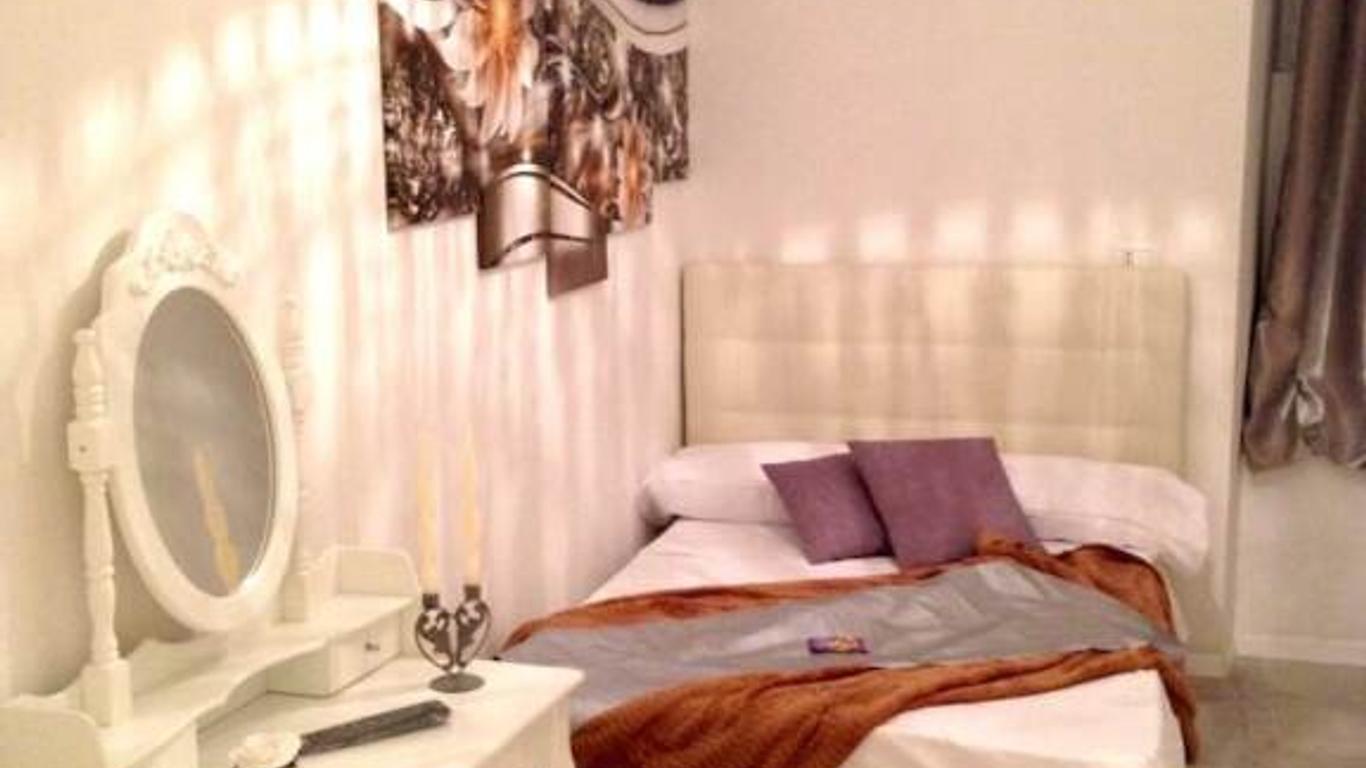 Luxor Eco Roma Casa E Appartamento Per Vacanze In Centro Piazza Bologna, Colosseo, Piazza Di Spagna, Vaticano, San Pietro, Sapienza, Fontana Di Trevi, Piazza Navona, Trastevere, Tiburtina, Termini, Aeroporto