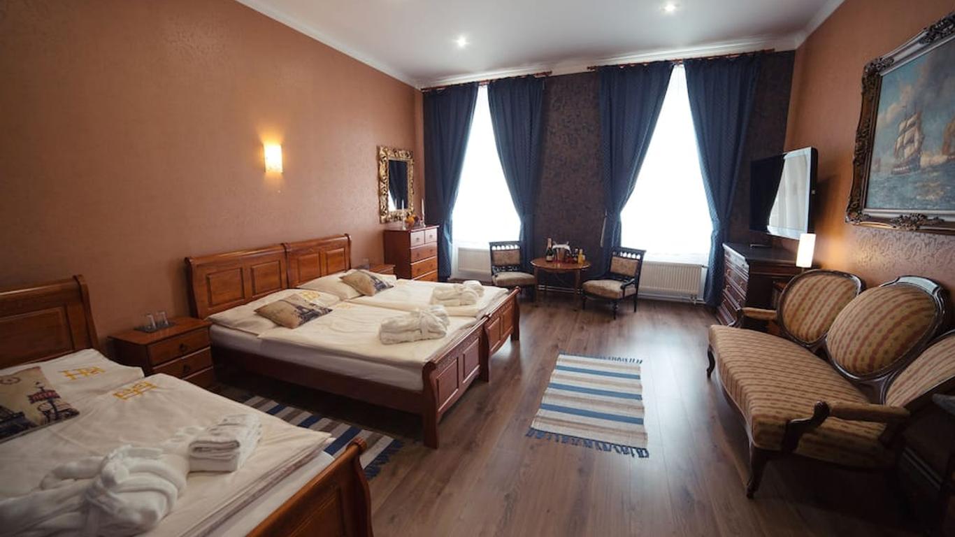 Hotel Bristol