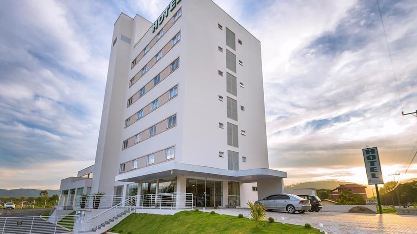 Tri Hotel São João Batista