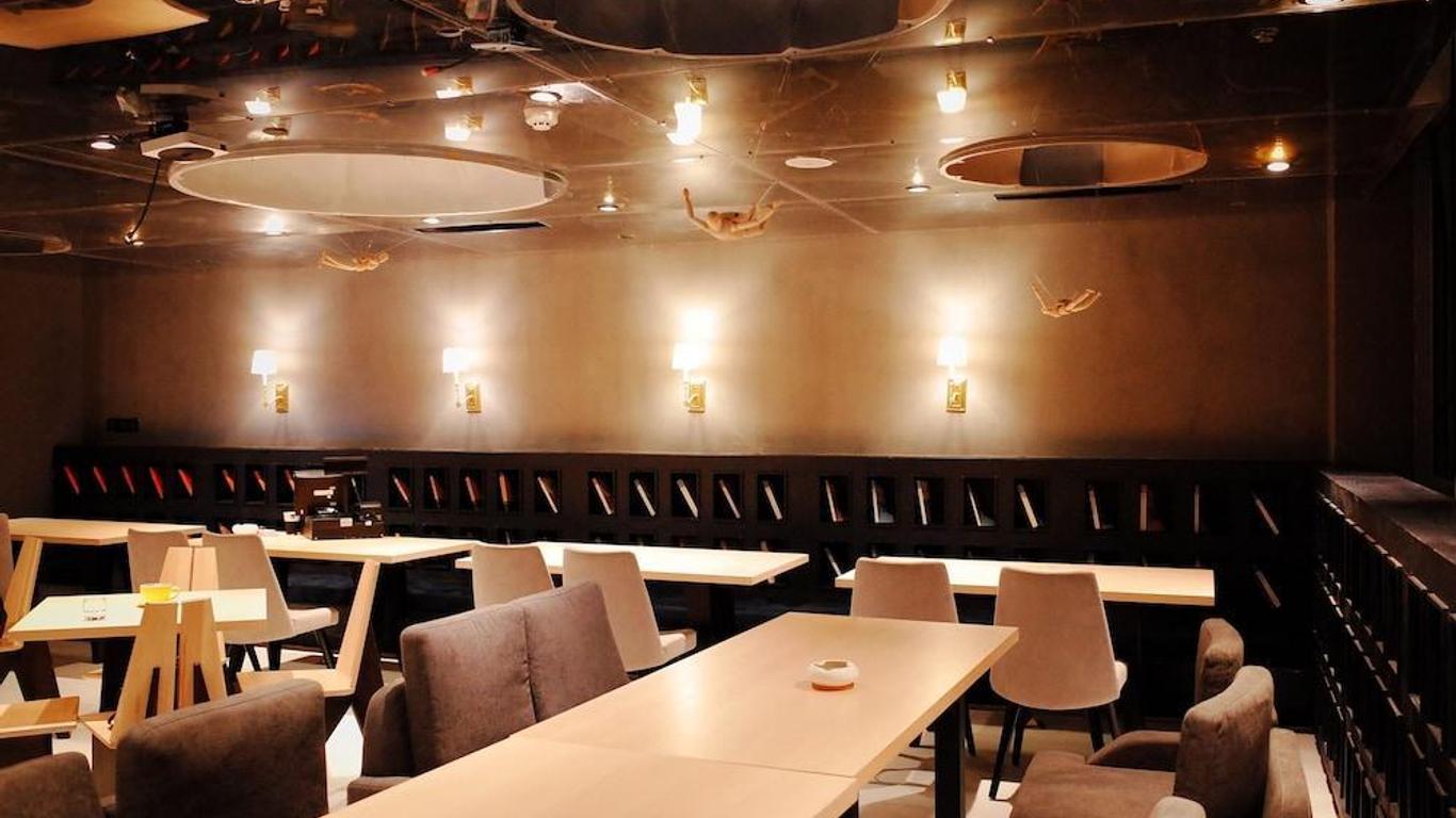 Wheat Youth Arts Hotel