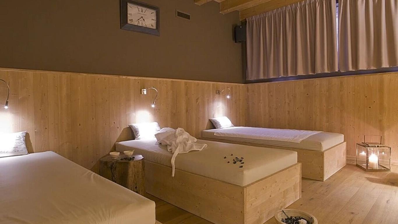 Ar Mountains Lodge Villachiara