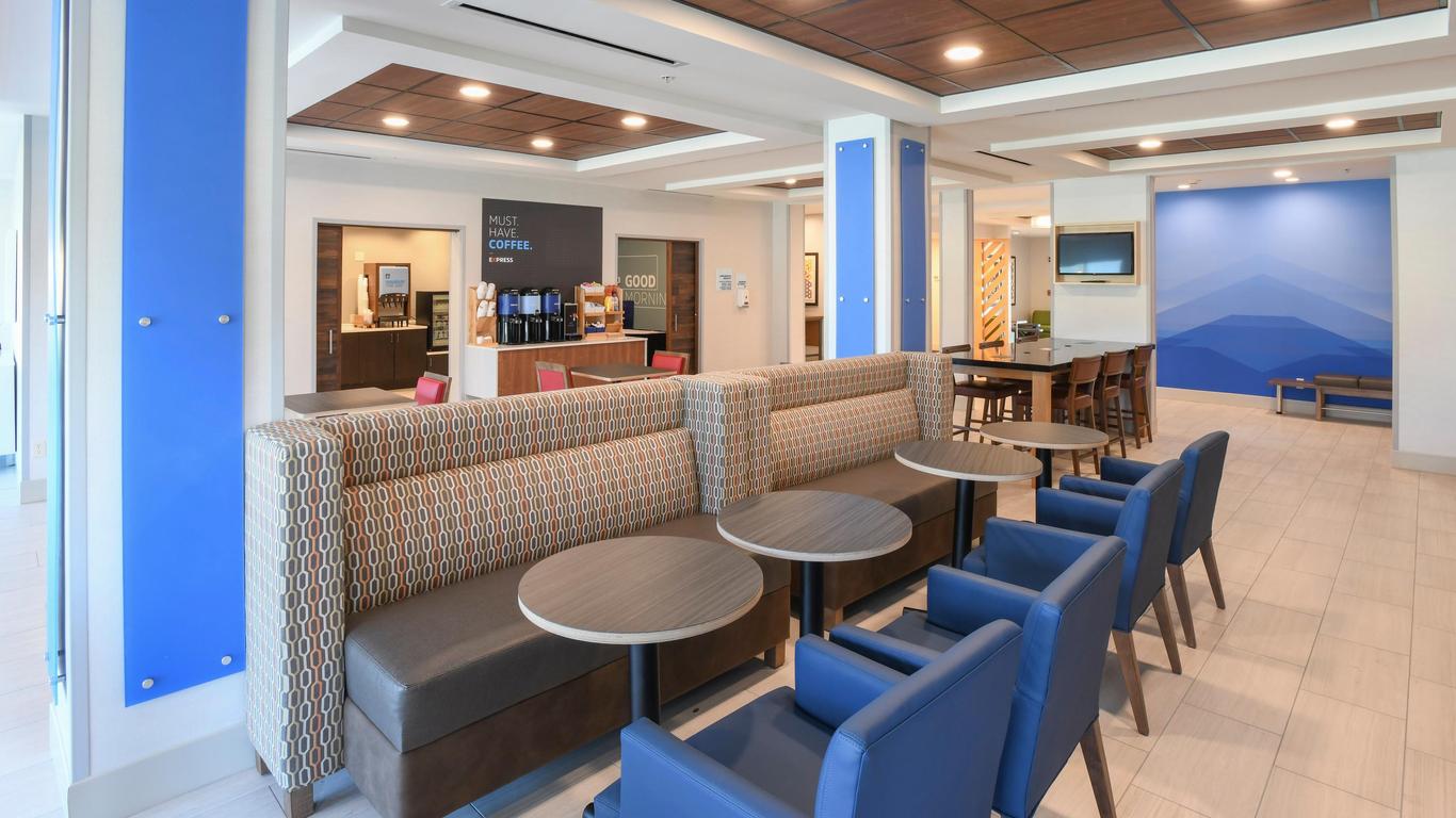 Holiday Inn Express Hotel & Suites Richwood - Cincinnati South, An IHG Hotel
