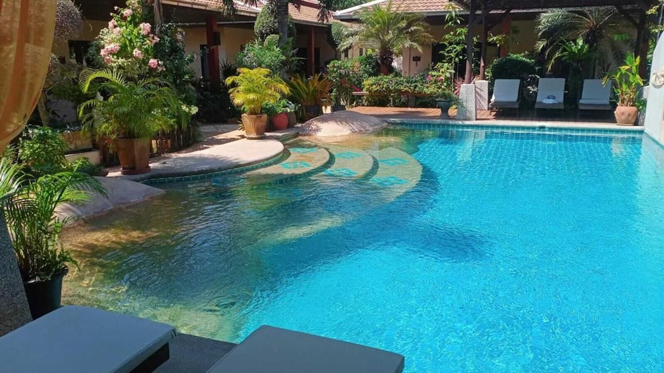 Baan Tropicana