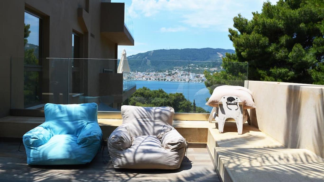 Core Luxury Suites